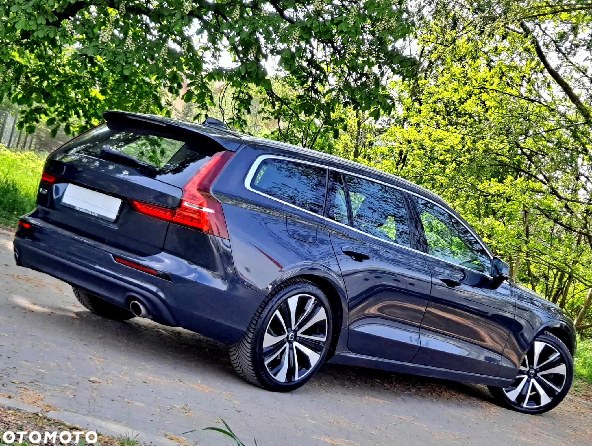 Volvo V60 T4 Geartronic Momentum Pro - 24