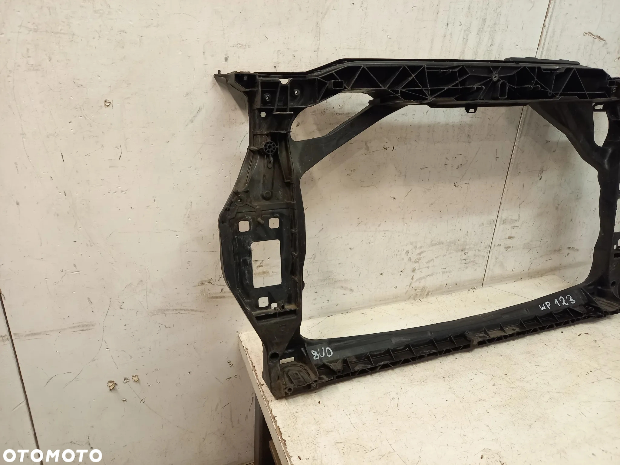 Audi Q3 8U0 wzmocnienie czolowe pas przedni - 6