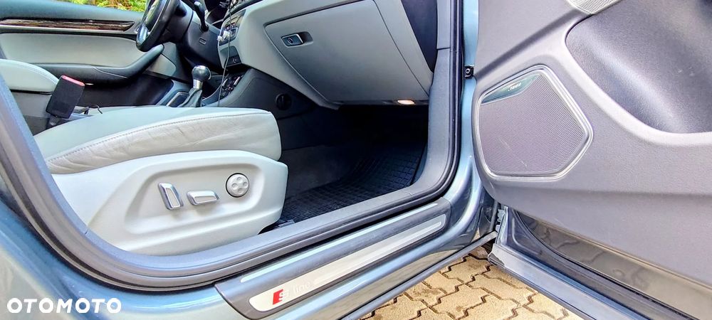 Audi Q3 2.0 TFSI Quattro S tronic design - 15