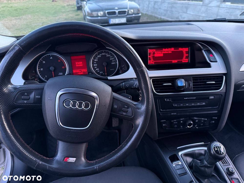 Audi A4 Avant 2.0 TDI - 9