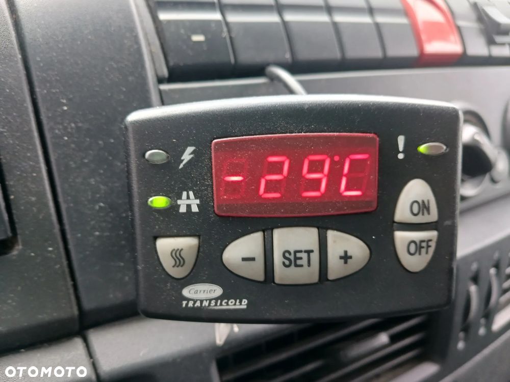 Iveco EUROCARGO 100E18 E5 2013r 277 tyś km KLIMA SALON Izoterma Chłodnia Mroźnia - 6