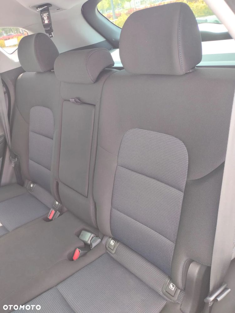 Hyundai Tucson 1.6 GDI BlueDrive Comfort 2WD - 18