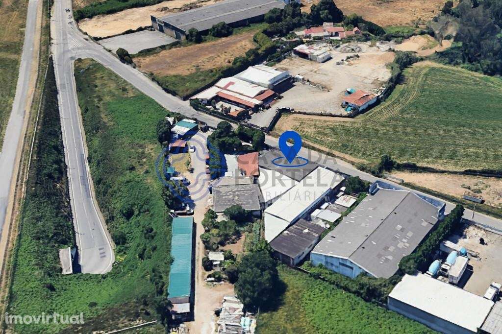Armazém | Junto ao Aeroporto Francisco Sá Carneiro, Porto - Grande imagem: 3/10