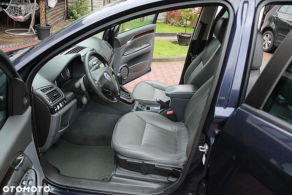 Fiat Croma 1.9 JTD Emotion - 14