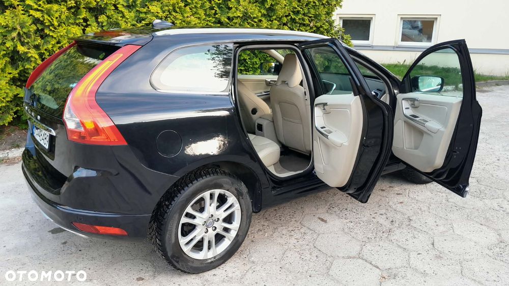 Volvo XC 60 D5 AWD Summum - 6