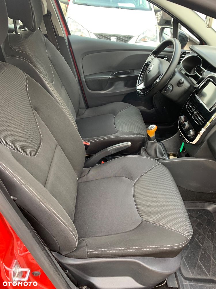 Renault Clio 1.2 16V 75 Limited - 23