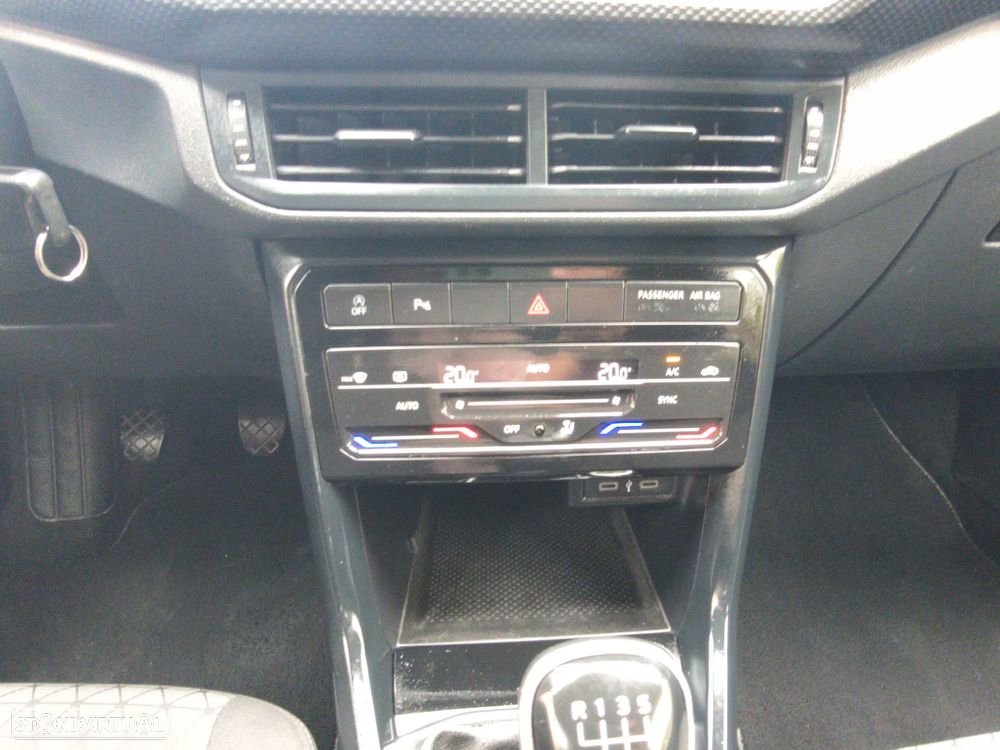 VW T-Cross 1.0 TSI Urban - 22