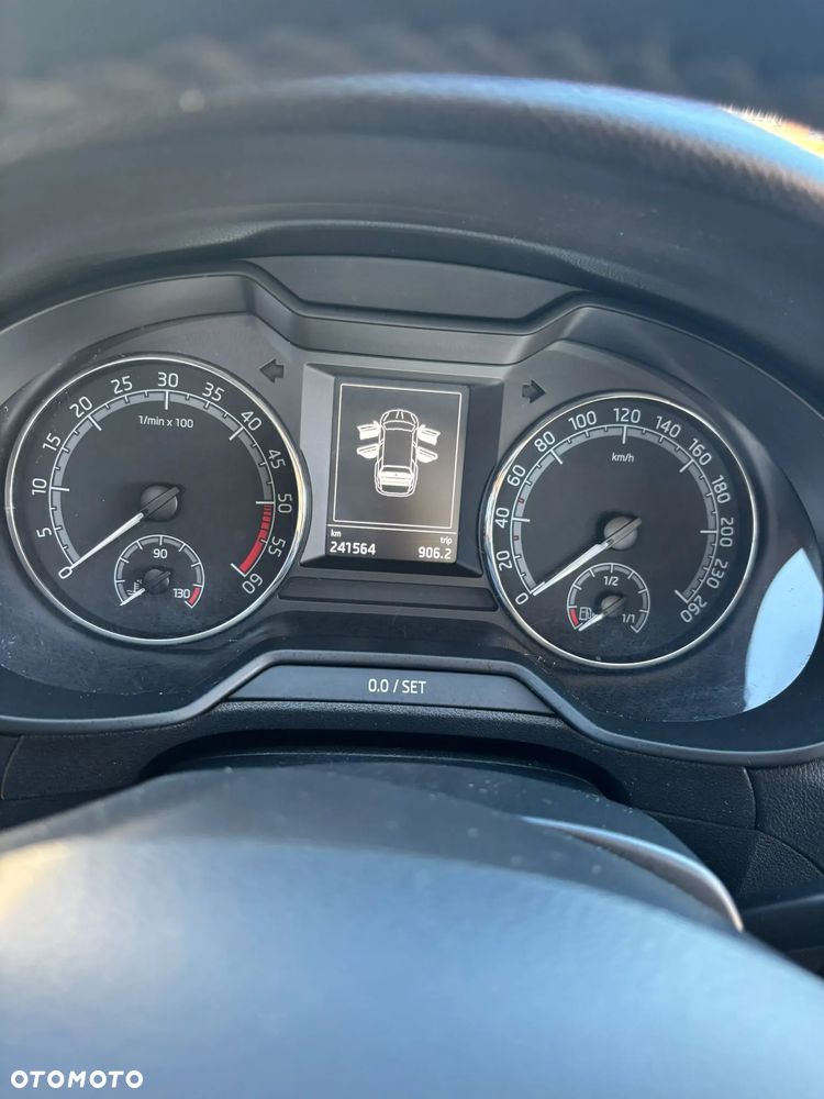 Skoda Octavia 1.6 TDI Ambition - 11