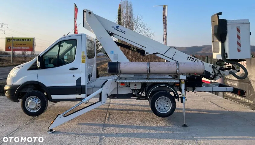 Ford Transit - 2