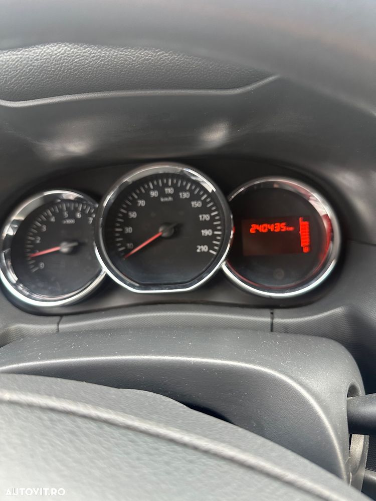 Dacia Duster 1.5 dCi 4x4 Laureate - 2