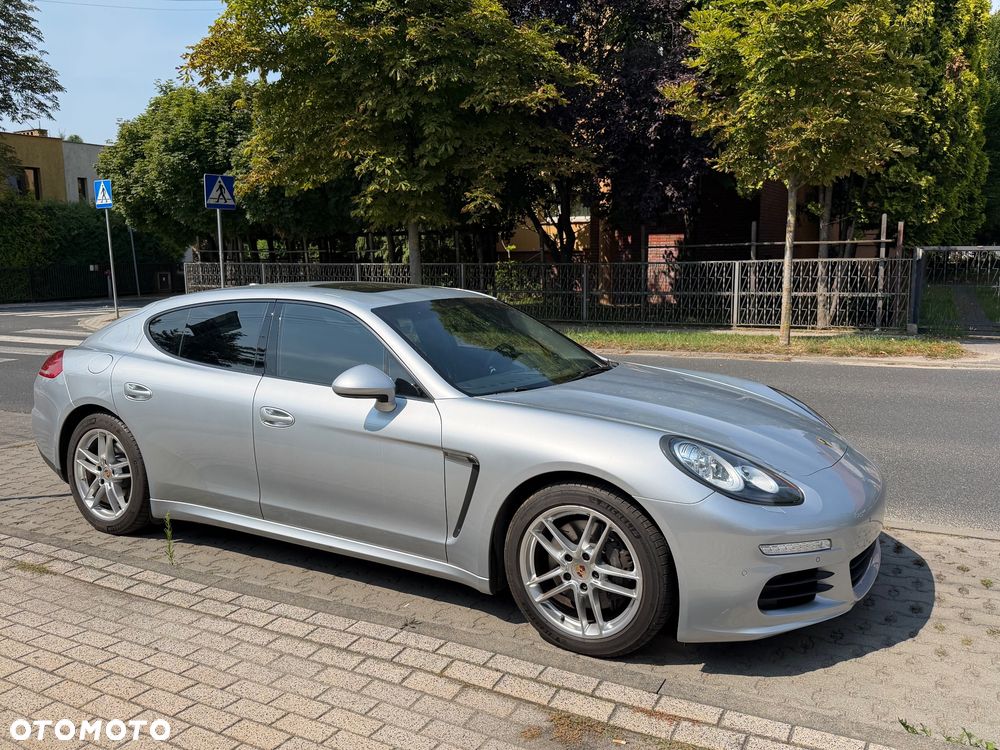 Porsche Panamera PDK - 3