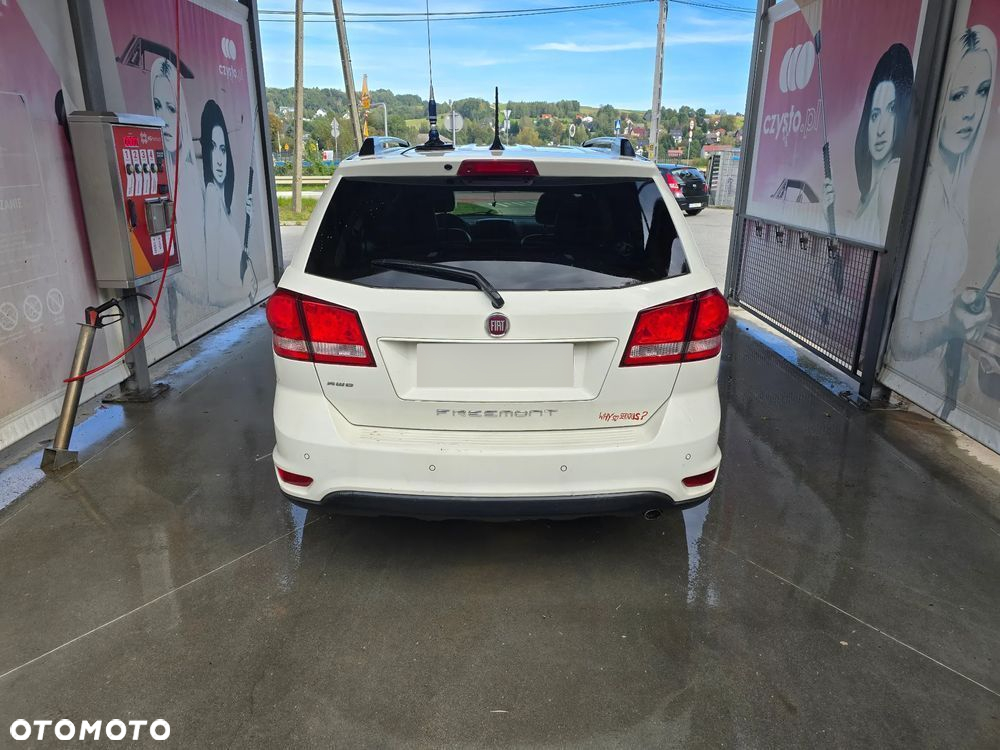Fiat Freemont 2.0 Multijet 16V DPF Automatik Allrad Lounge - 6