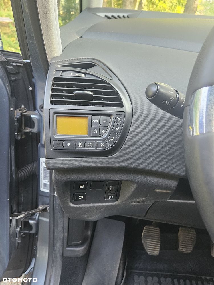 Citroën C4 Picasso VTi 120 Attraction - 15