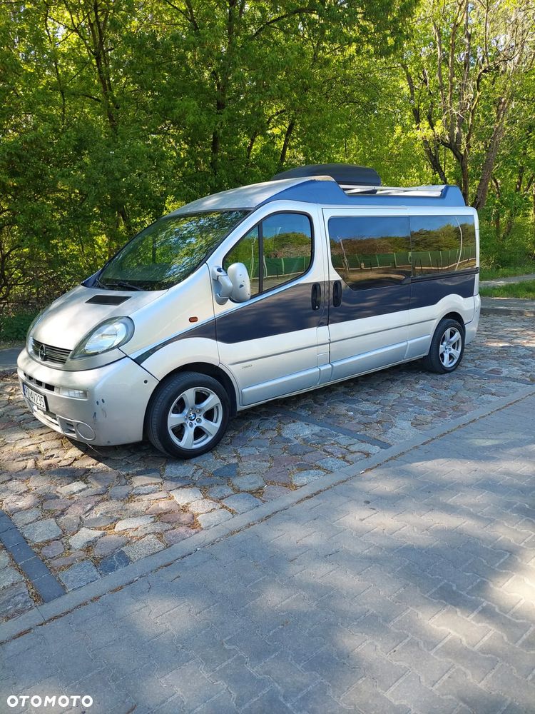 Opel Vivaro 2.5 CDTI L2H1 - 2
