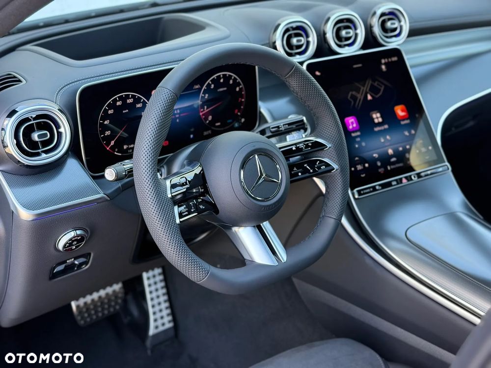 Mercedes-Benz GLC - 21