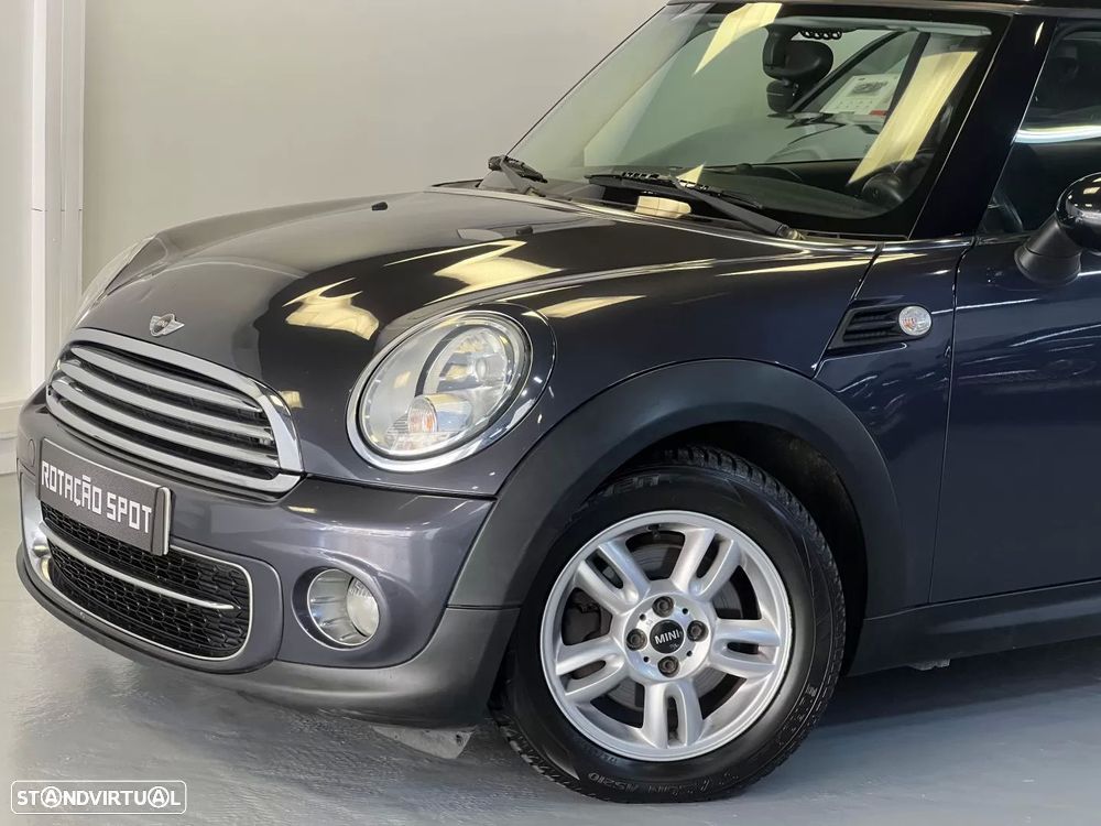 MINI 3 Portas Cooper D - 40