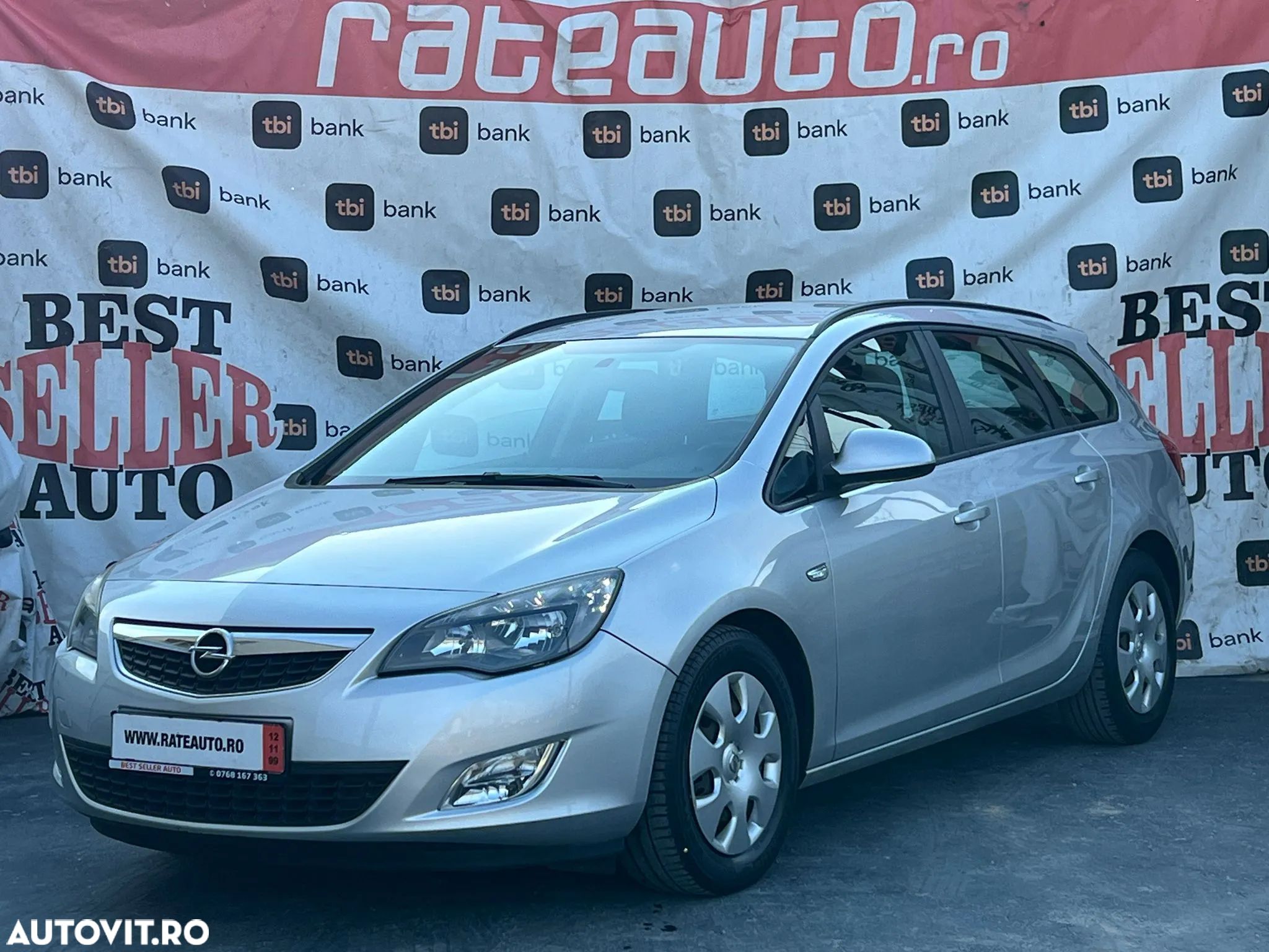 Opel Astra 1.7 CDTI Cosmo - 1