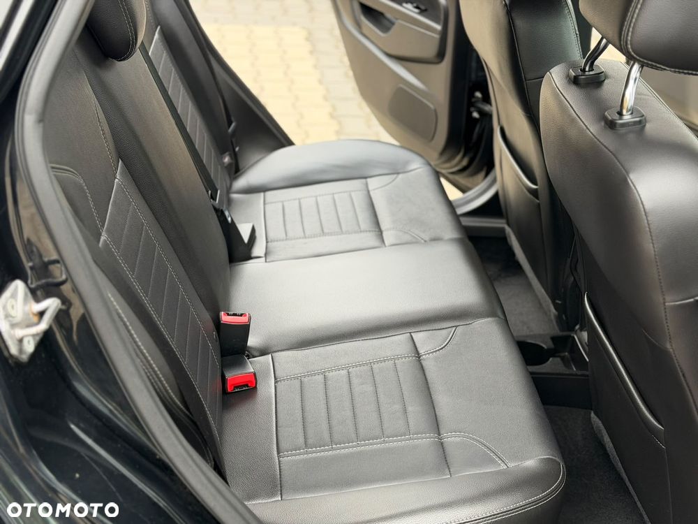 Ford Fiesta - 26
