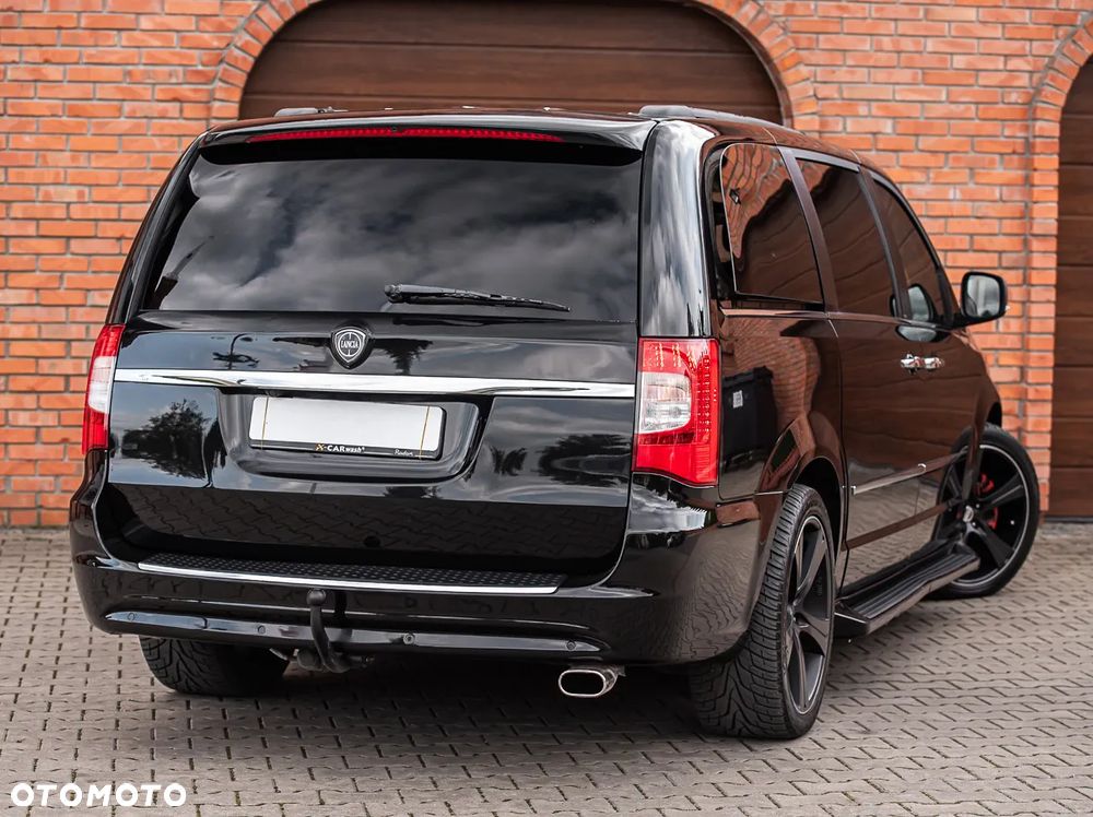 Lancia Voyager 3.6 Platinum Euro6 - 9