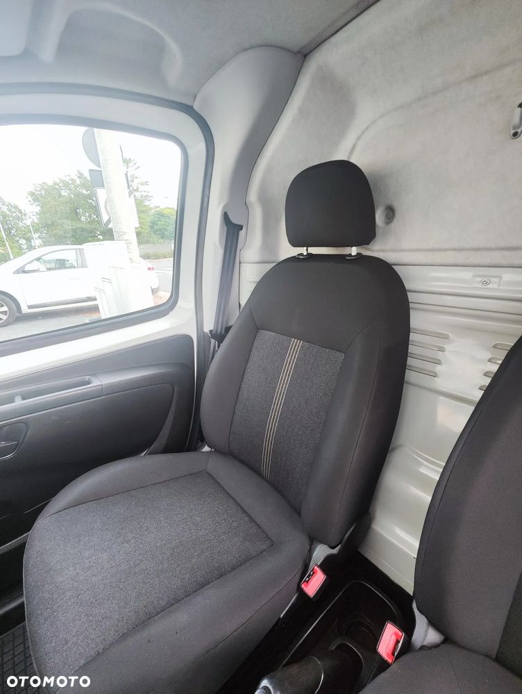 Fiat Fiorino 1.4 Easy - 21