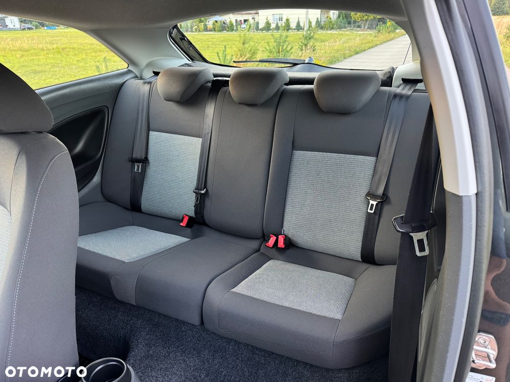 Seat Ibiza SC 1.4 16V Style - 8