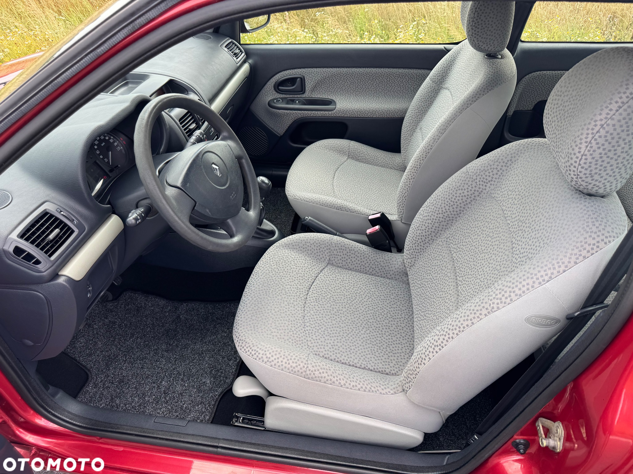Renault Clio 1.2 16V Campus Authentique - 18