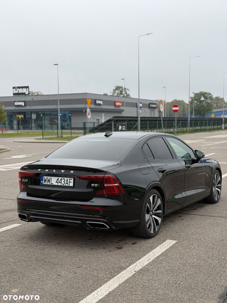 Volvo S60 2021 photo 2