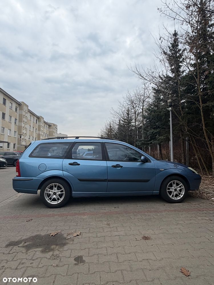 Ford Focus 1.6 X100 - 6