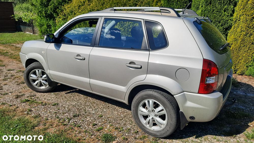 Hyundai Tucson 2.0 Comfort 2WD - 4