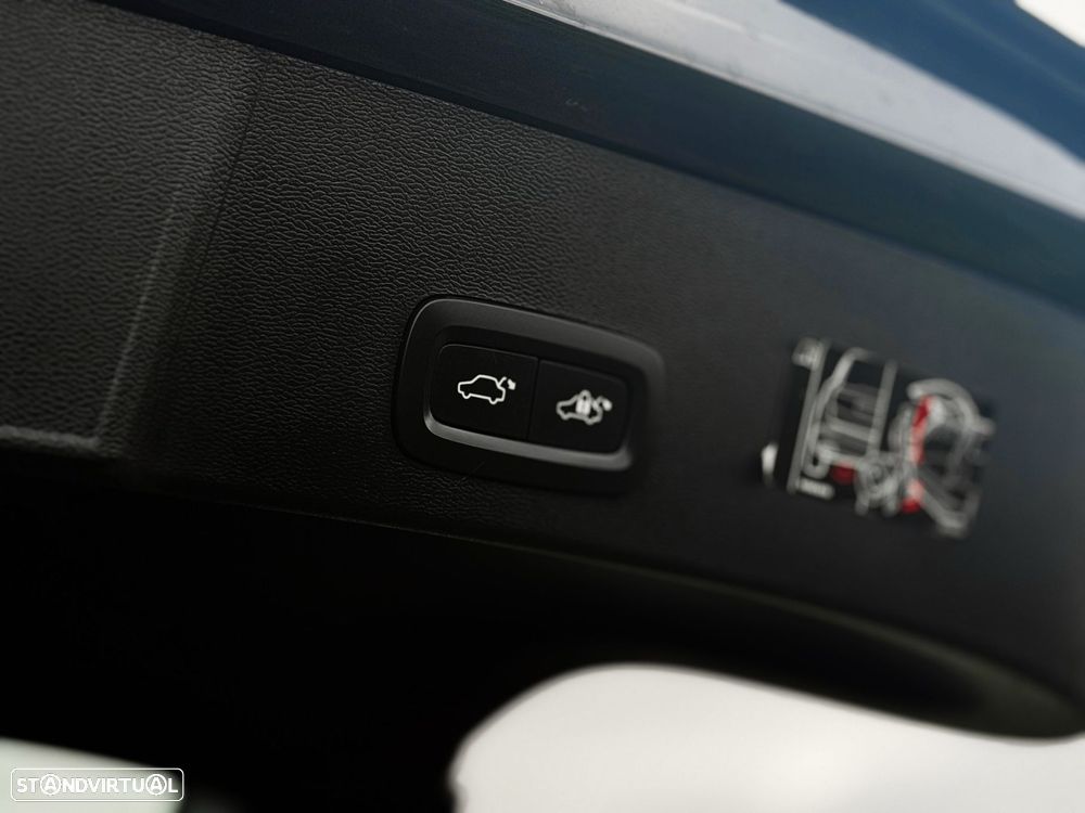 Volvo XC 40 1.5 T5 PHEV Inscription - 11