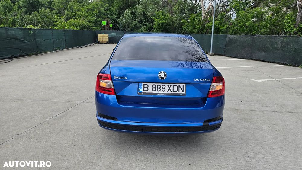 Skoda Octavia 1.6 TDI DSG Ambition - 8