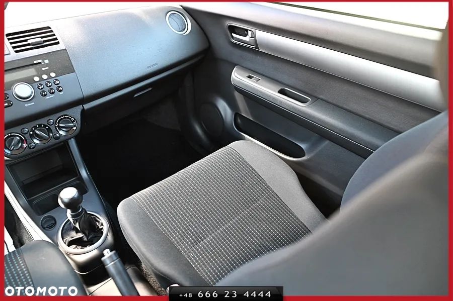 Suzuki Swift 1.3 Comfort - 21
