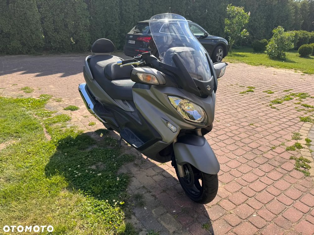 Suzuki Burgman - 5