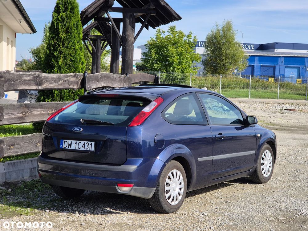 Ford Focus 1.8 Trend - 3