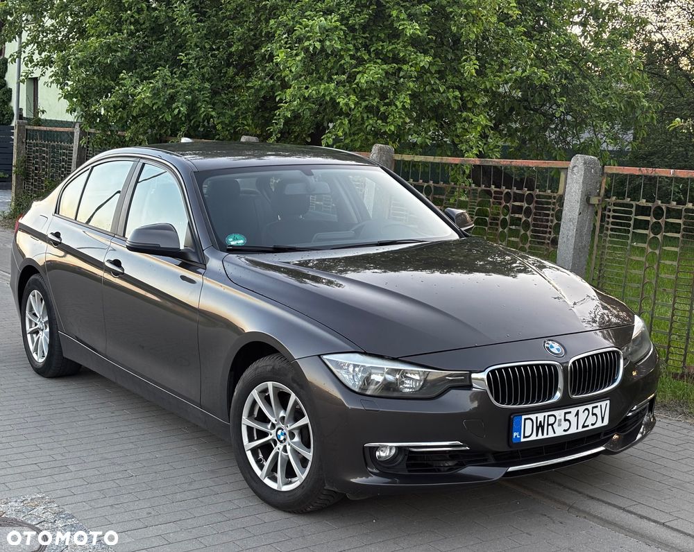BMW Seria 3 318d DPF - 2