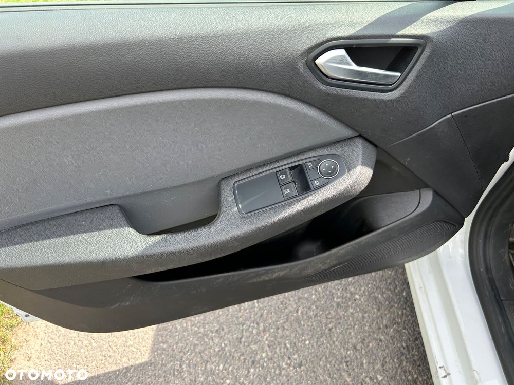 Renault Clio - 10