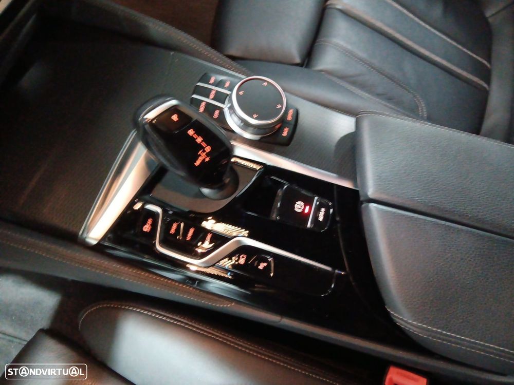 BMW 520 e Pack M - 15