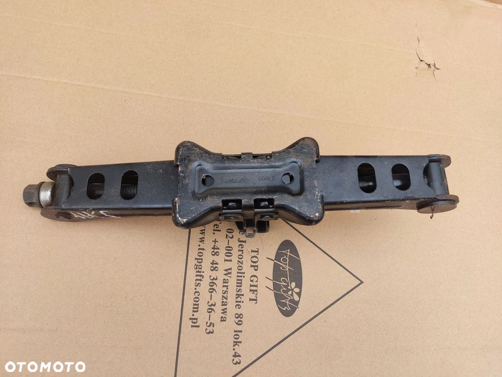 LEWAREK PODNOŚNIK UCHO MONDEO MK5 ES7C-17A078-AA - 2