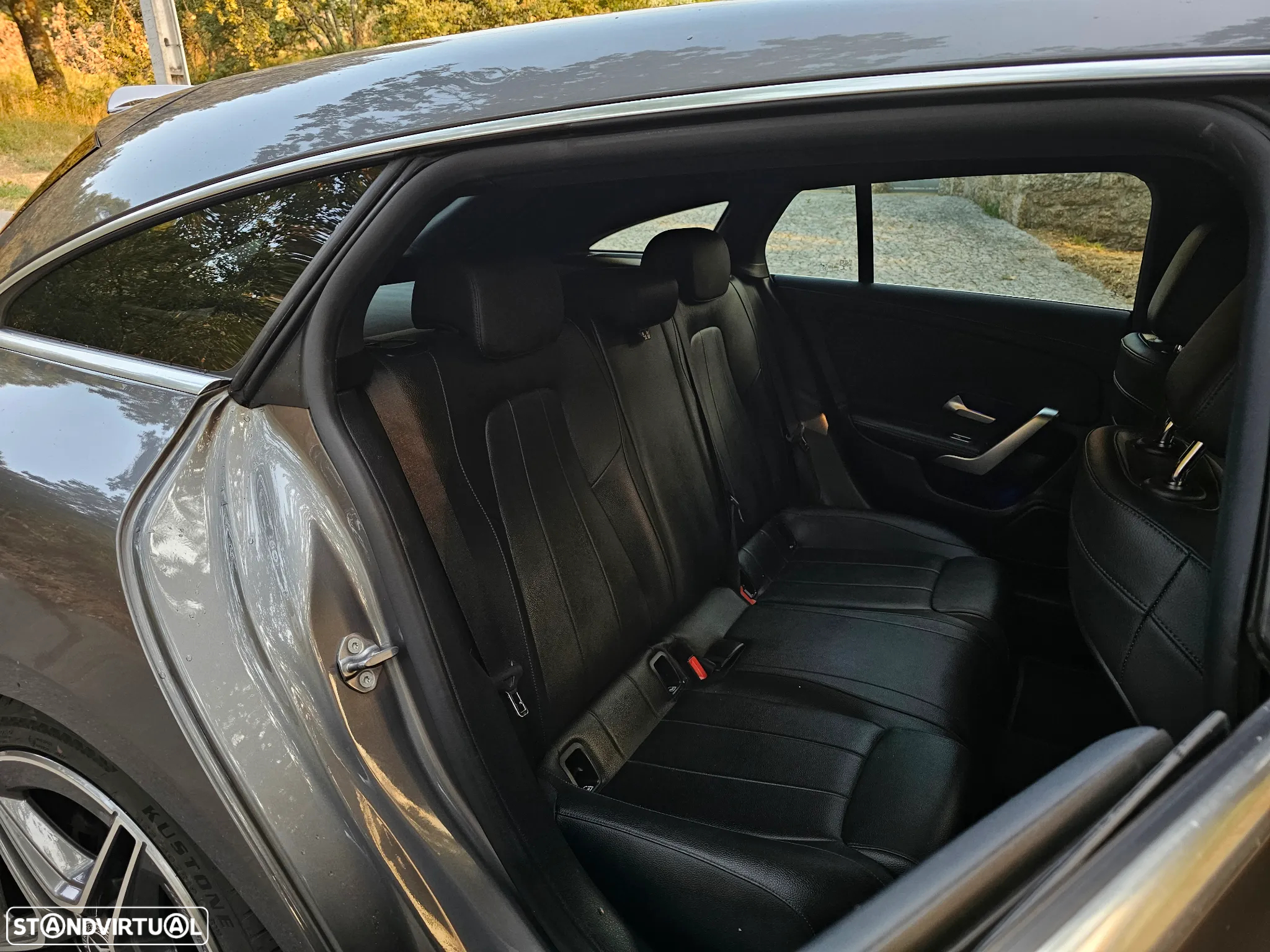Mercedes-Benz CLA 200 d Shooting Brake 8G-DCT AMG Line - 13