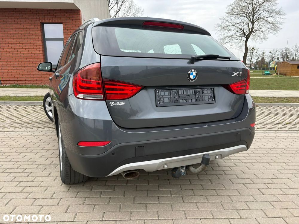BMW X1 sDrive18d Sport Line - 4