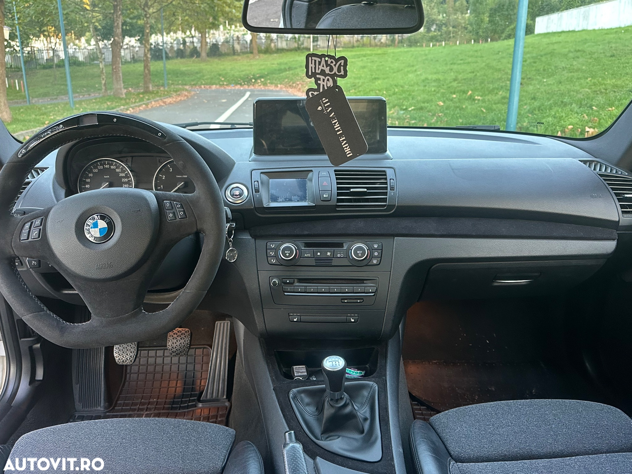 BMW Seria 1 135i Coupe Limited Edition Lifestyle mit M Sportpaket - 12