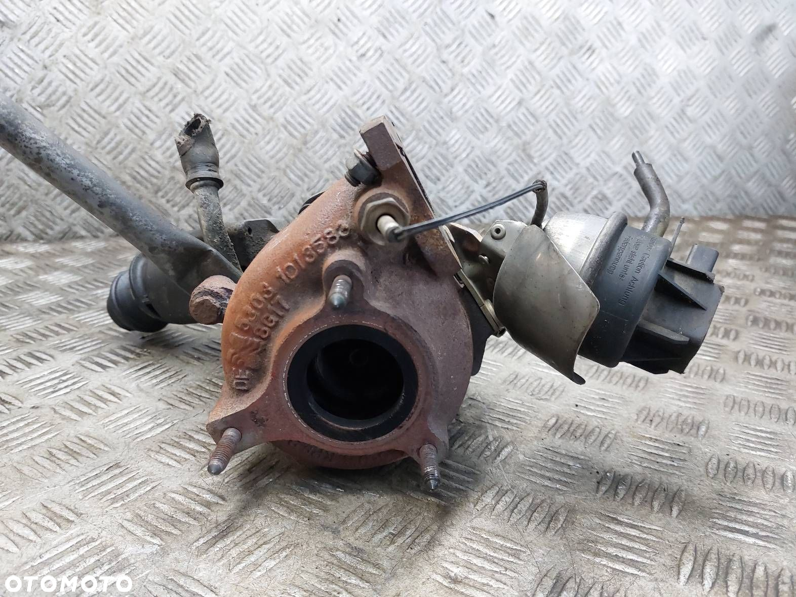 TURBOSPRĘŻARKA TURBINA USZKODZONA AUDI A4 B8 2.0 TDI 03L145702D - 2
