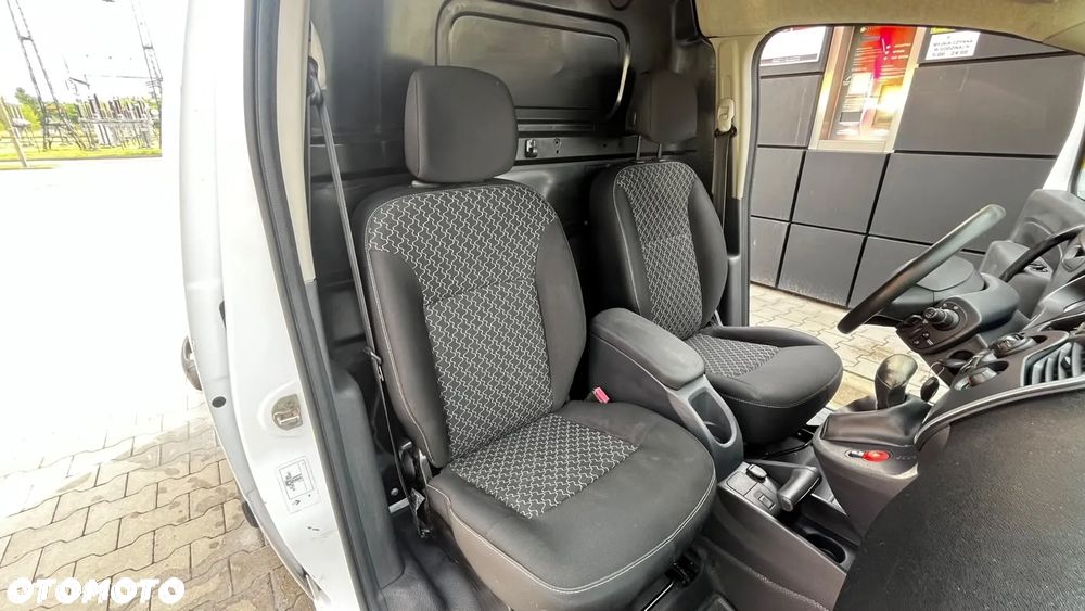 Renault 4 E-Tech - 18