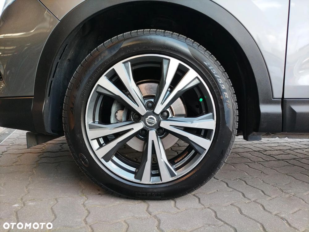 Nissan Qashqai 1.2 DIG-T N-Connecta EU6 - 21