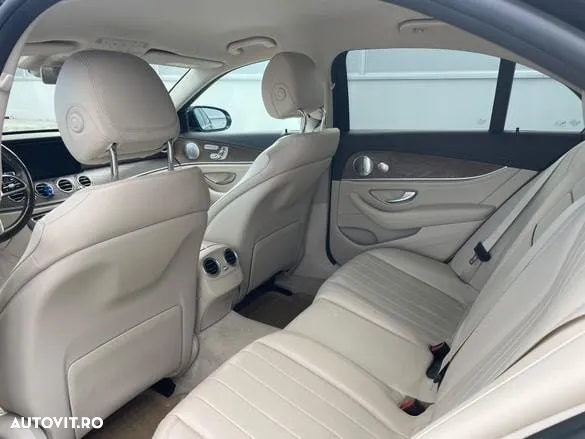 Mercedes-Benz E - 7