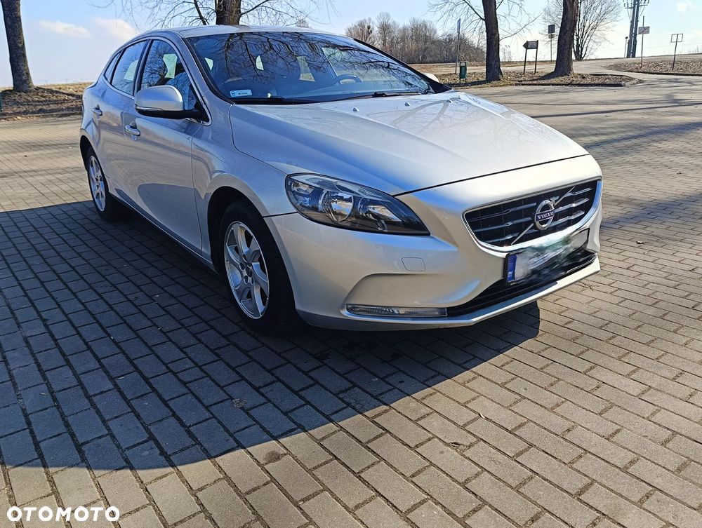 Volvo V40 - 2