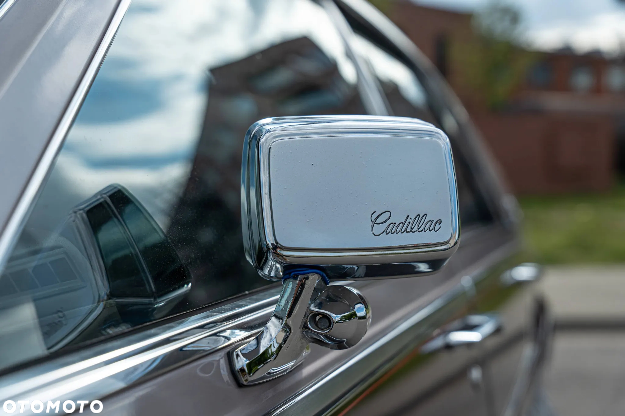 Cadillac Seville - 7