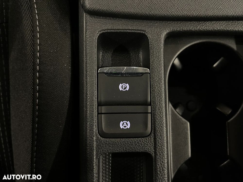 Skoda Octavia 2.0 TDI DSG Ambition - 25