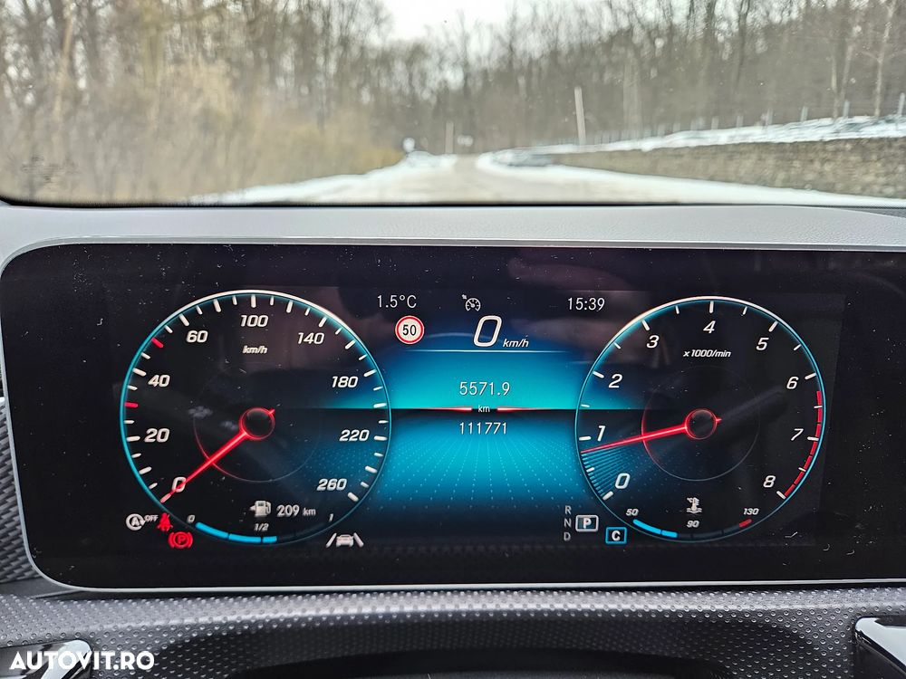 Mercedes-Benz A 200 7G-DCT - 12