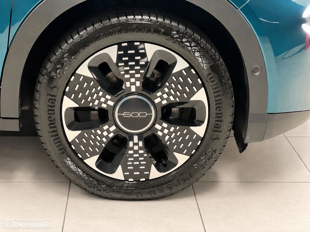 Fiat 600e 54 kWh La Prima - 9